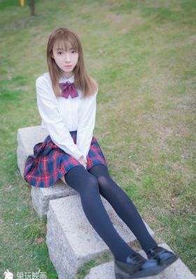 年轻的秘书4在线观看