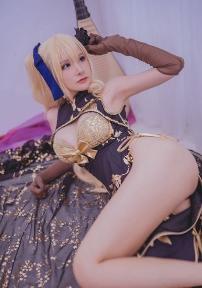 我的亲女让我进去了视频