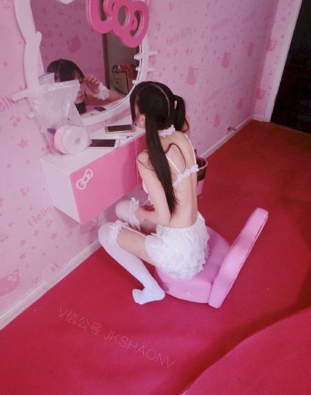 小孩开大车牙签搅大缸妈妈