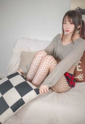 凸稳藏偷窥女厕小便